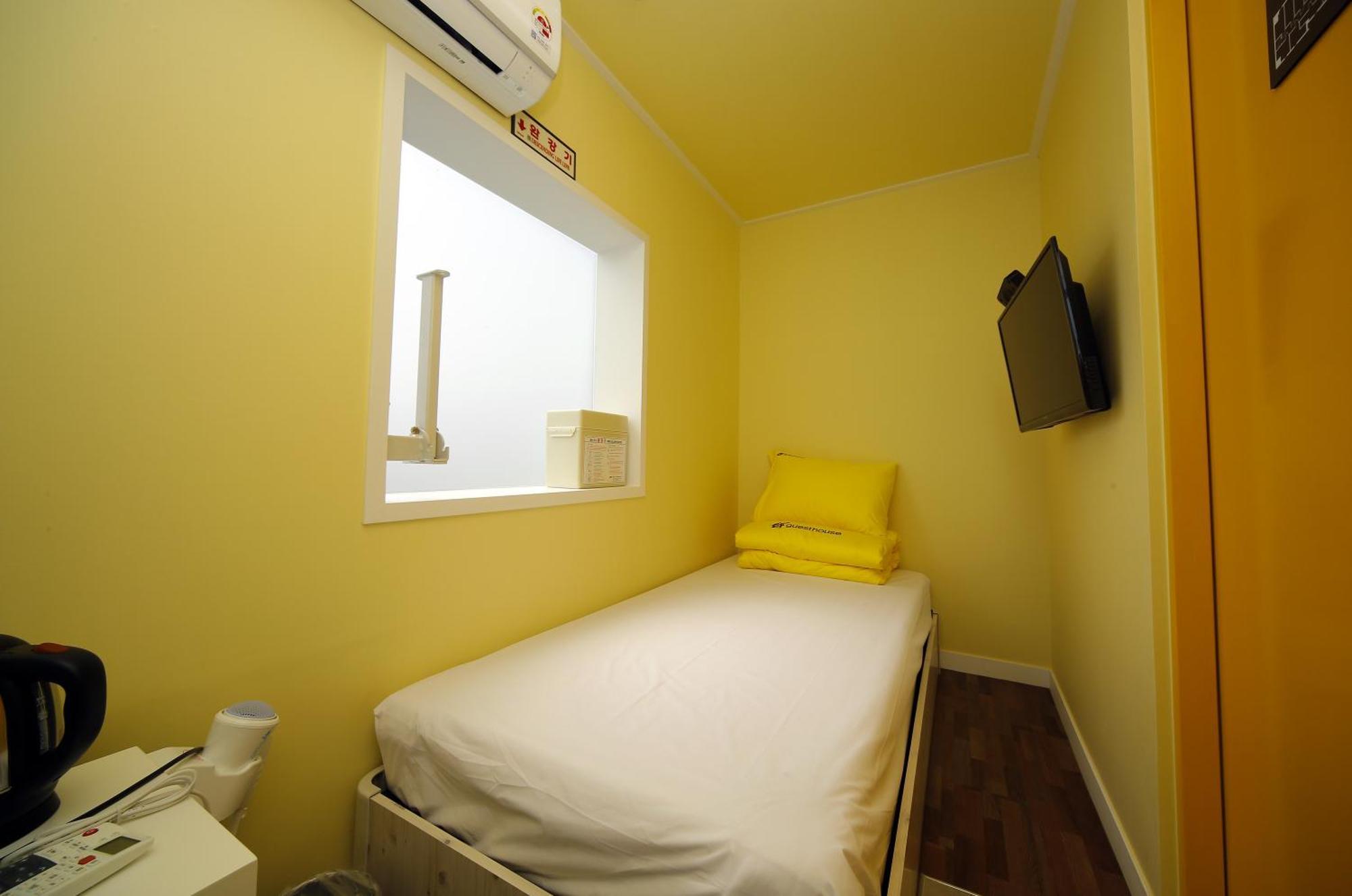 24 Guesthouse Kyunghee University سيول الغرفة الصورة