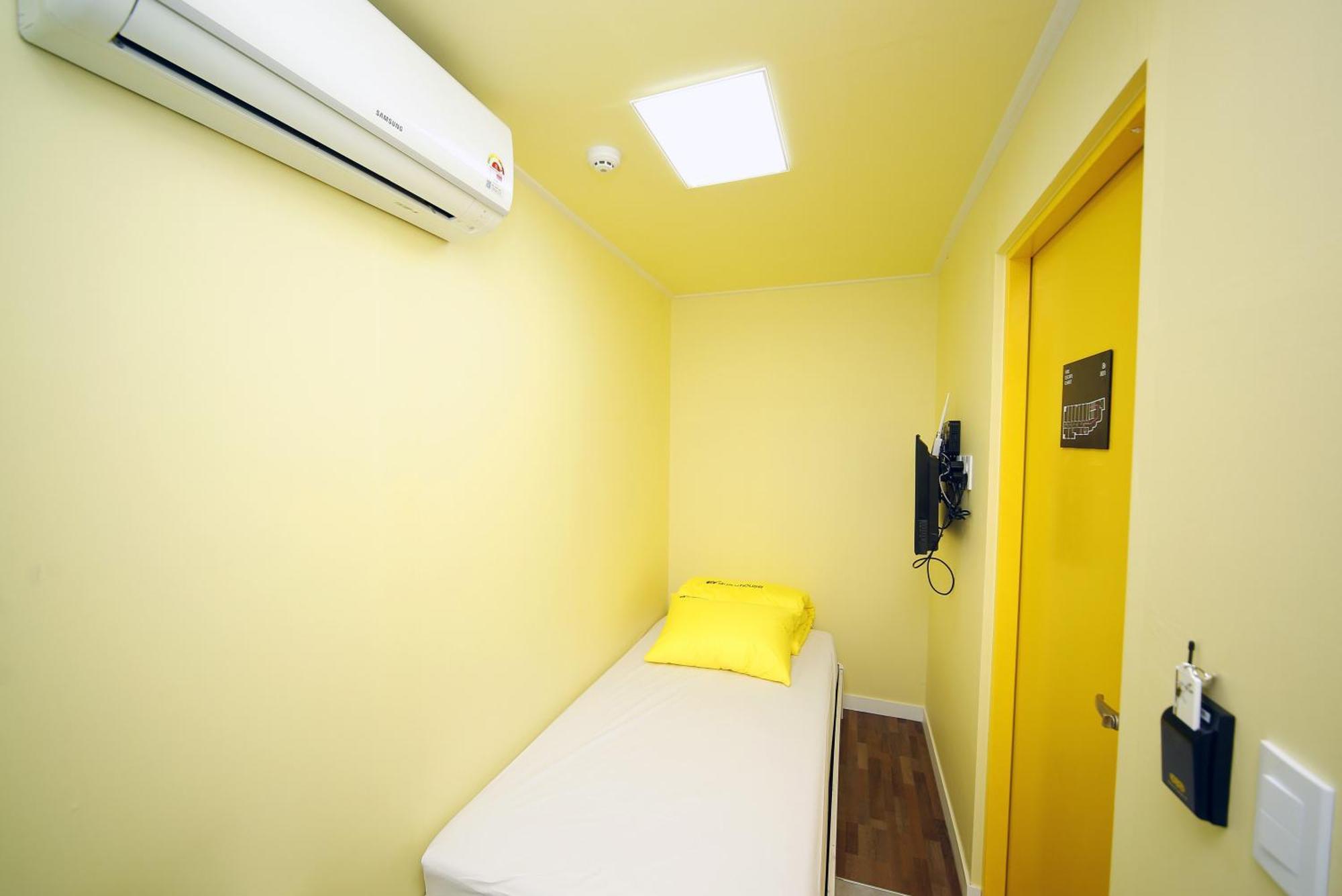 24 Guesthouse Kyunghee University سيول الغرفة الصورة